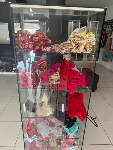 Estrutura de loja de roupa