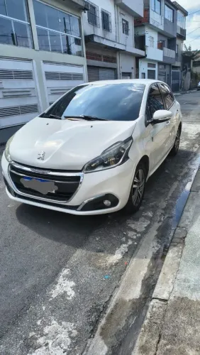 Peugeot 208 Active 1.2 Flex 12V 5P Mec. 2017