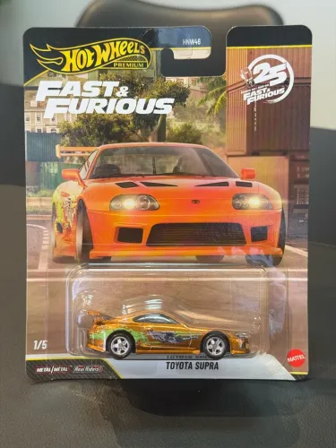 Toyota Supra Chase 1:64 Hotwheels