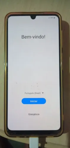 Vendo um ótimo celular bem conservado...