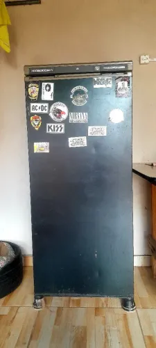 Frizzer vertical