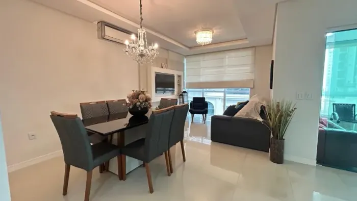 3 suítes mobiliado para locação anual, na Meia Praia 