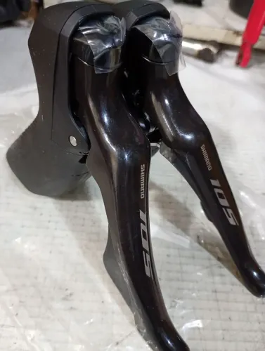 Sti Shimano r700 lado direito