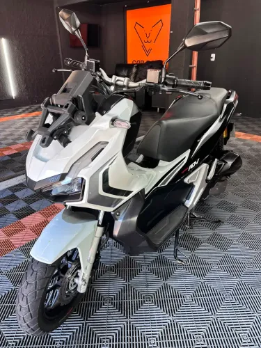 Honda ADV 150