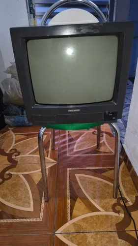 TV DE TUBO 14 - PARA CONSERTO OU PEÇAS