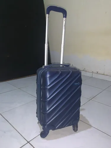 MALA DE VIAGEM - DE MÃO 10kg - USADA