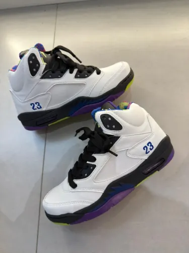 Bota Nike Air Jordan 5 Retrô Alternate Bel-Air Premium Masculino - Cabedal Branco / Roxo