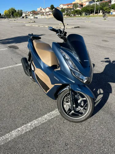 PCX 160 Dlx com baixo KM versão top