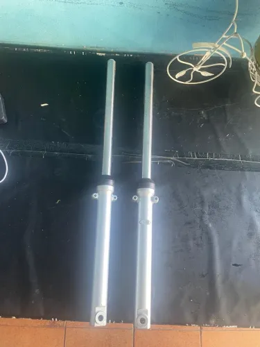 Par de bengala COMPLETO TITAN FAN 125 ks 00 até  08  lona 