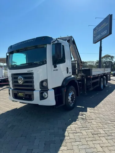 VW 24.260 2022 6X2 MUNCK TKA 30.000T