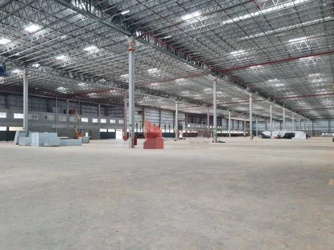 ALUGUEL: ARMAZÉM LOGISTICO 11.400 m² em ARAQUARI/SC