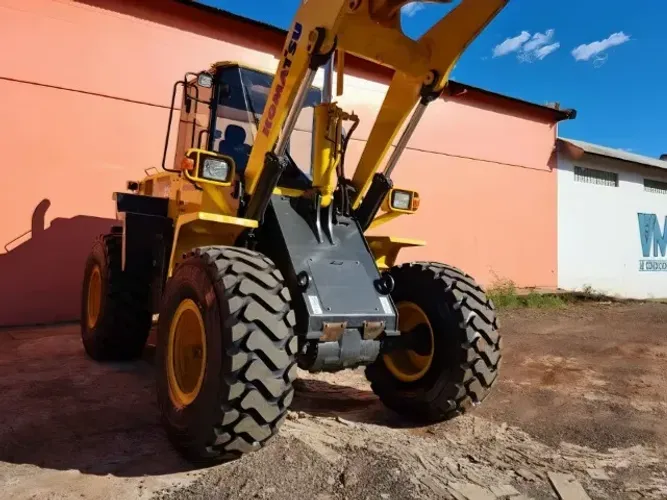 Pa carregadeira Komatsu Wa320 Ano 2020