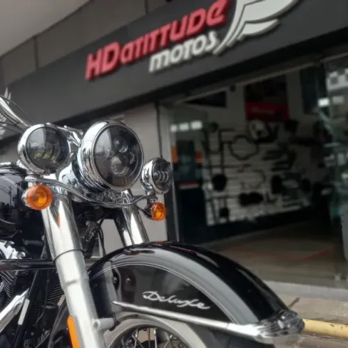 Harley Davidson -  FLSTN - Deluxe 