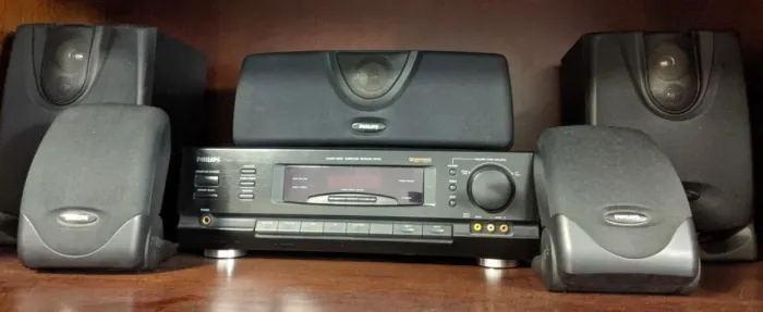 Home Cinema Philips - Surround Receiver Fr 732