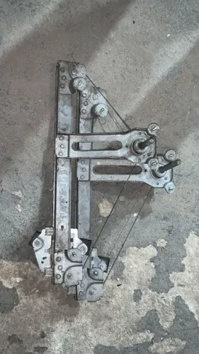Elevador Manual do Vidro Traseiro Renault Sandero Antigo traseiro (2 Peças)