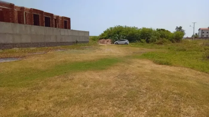 Tabuba: Lote 400m2 perto mar e centro ccial.