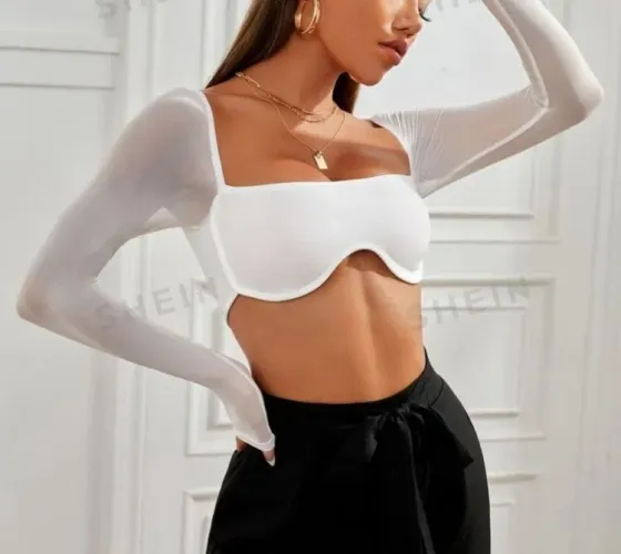 Blusa Cropped Manga Longa com Detalhe em Tule - Novo
