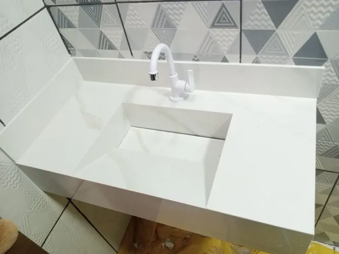 Pias esculpida em porcelanato modelo padrão