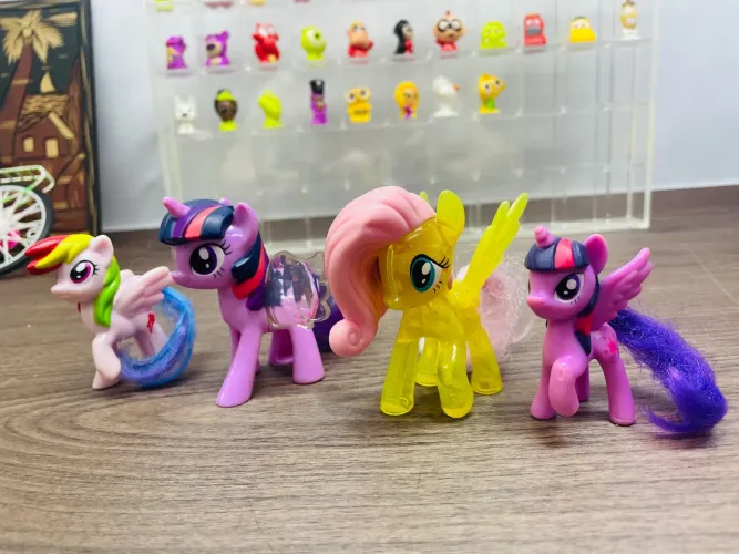 My little pony- 4 ponys