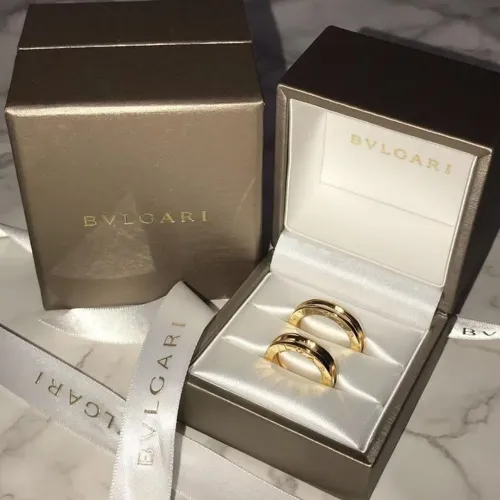Anel - Par de Alianças - Joias Bvlgari originais - ouro 18K