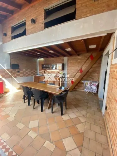 Casa em condomínio com 2 quartos sendo 1 suíte