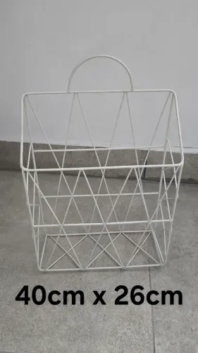 Porta-revisteiro aramado