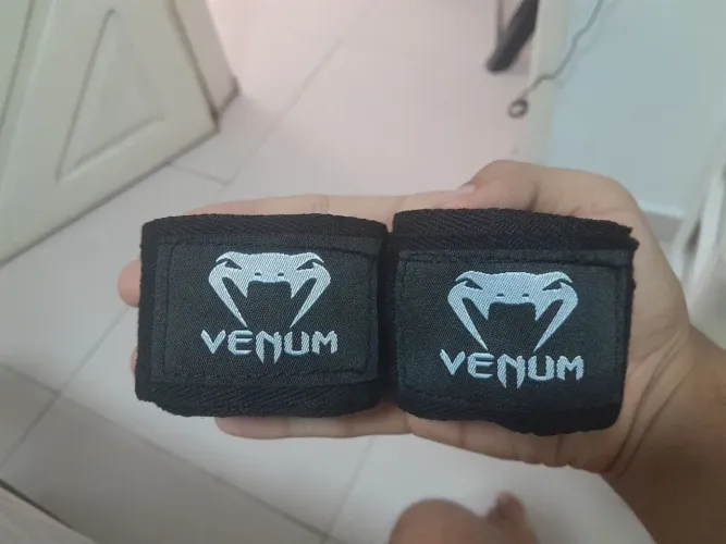 Duas bandagens da venum de 3m preta