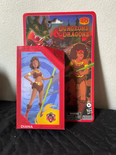 Figura Dungeons & Dragons - Caverna do Dragão: Diana (Hasbro)
