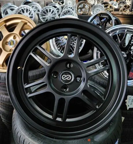 Jogo de rodas Enkei RPF1 aro 17 4x100