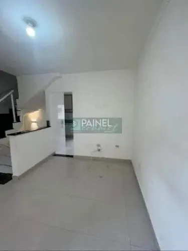 Casa de condomínio à venda em Vila São Jorge, Santos: 87m², 2 suítes, 3 banheiros. Oportun