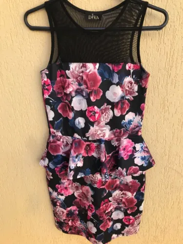 Vestido Peplum Preto Florido Da Marca Diva (Usado)