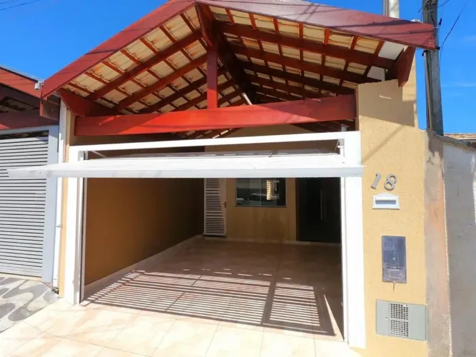 CASA NOVA RECEM CONSTRUIDA BENVIRA