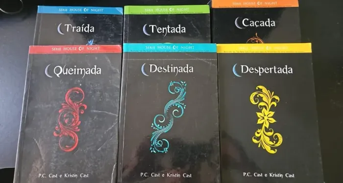 Kit com os 06 Livros de House of Night