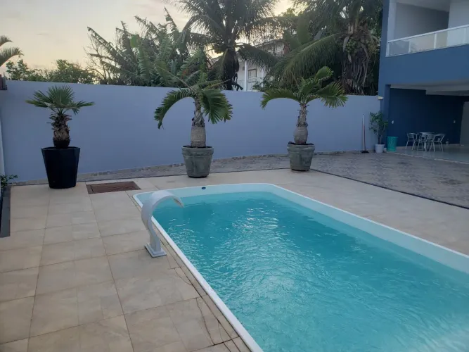 Linda casa de praia 4 quartos frente a praia Dulé  no recanto da sereia Guarapari