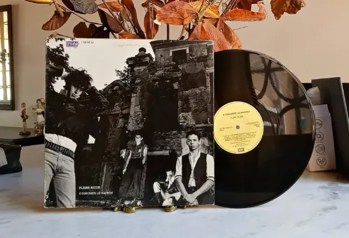 LP Vinil - Plebe Rude - O Concreto Já Rachou (1985) c/ encarte