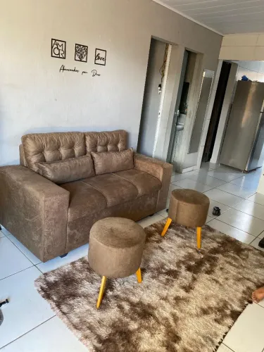 Kit 3 lugares com puffs e almofadinhas 