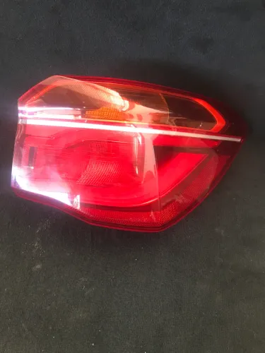 Lanterna direita BMW X1 original em perfeito estado 
