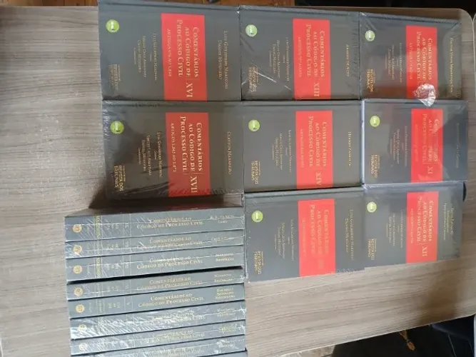 LIVROS ACADEMICOS DE ESTUDO ADVOCACIA 1.490 A COLEÇÃO E 300,00 UNITÁRIO