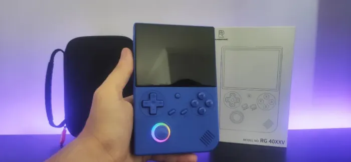 Anbernic RG40XXV - Indigo Blue | Novo + MuOS + 64GB + Case + Película