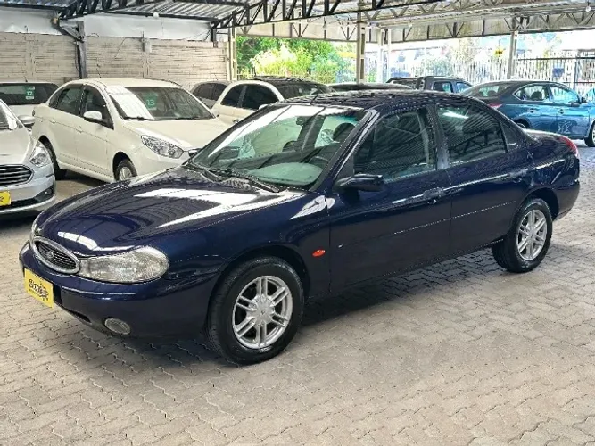 Ford Mondeo GLX 2.0 4P E 5P 2000