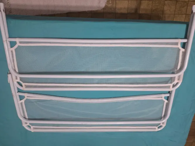 Grade de proteção para cama infantil