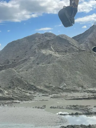 Areia e Pedra para Construção