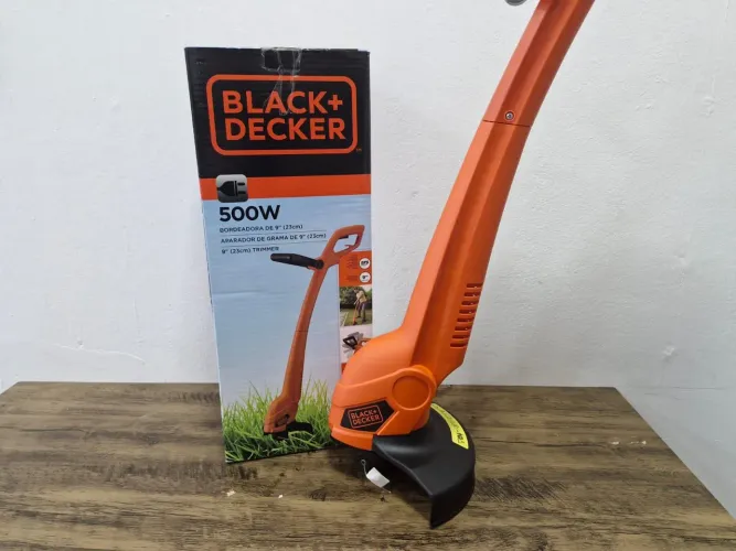 Aparador de grama Black&Decker Novo