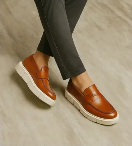 Sapatos Mocassim Couro Legítimo Marrom - Conforto e Estilo!