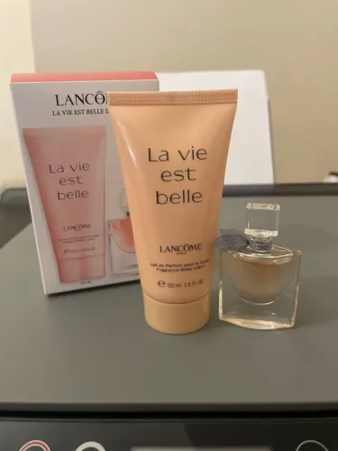 Kit La Vie Est Belle - Perfume e Hidratante miniaturas