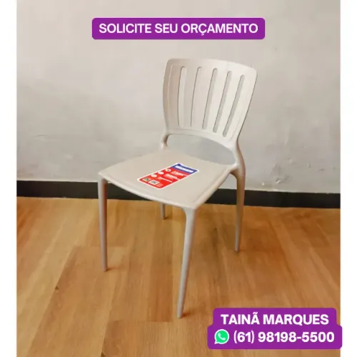 CADEIRA DE PLÁSTICO MANU (TRAMONTINA)