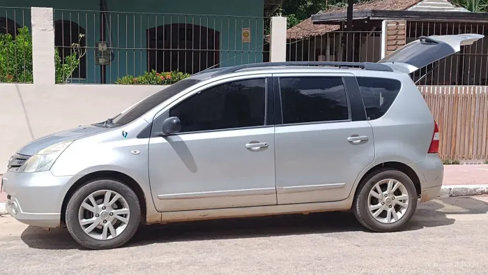 Nissan Livina S 1.6 16V Flex Fuel Mec. 2013