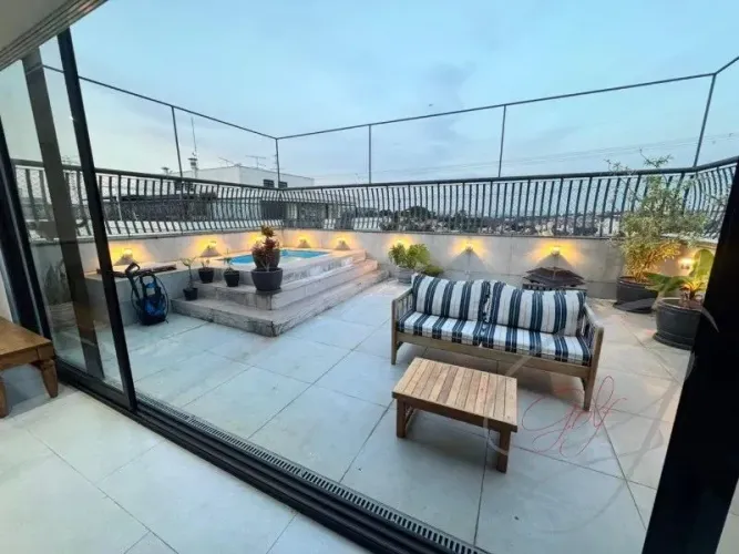 Cobertura à venda em São Paulo-SP, Cidade São Francisco: 3 quartos, 1 suíte, 1 sala, 3 ban