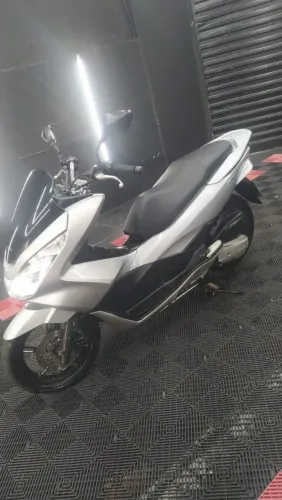 Honda PCX 2018 impecável 