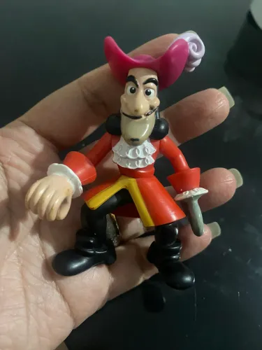 Boneco coleciovanel capitão gancho
